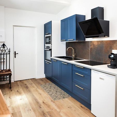 Le Palais D'Alienor - Parking Gratuit Apartment Каркасон Екстериор снимка