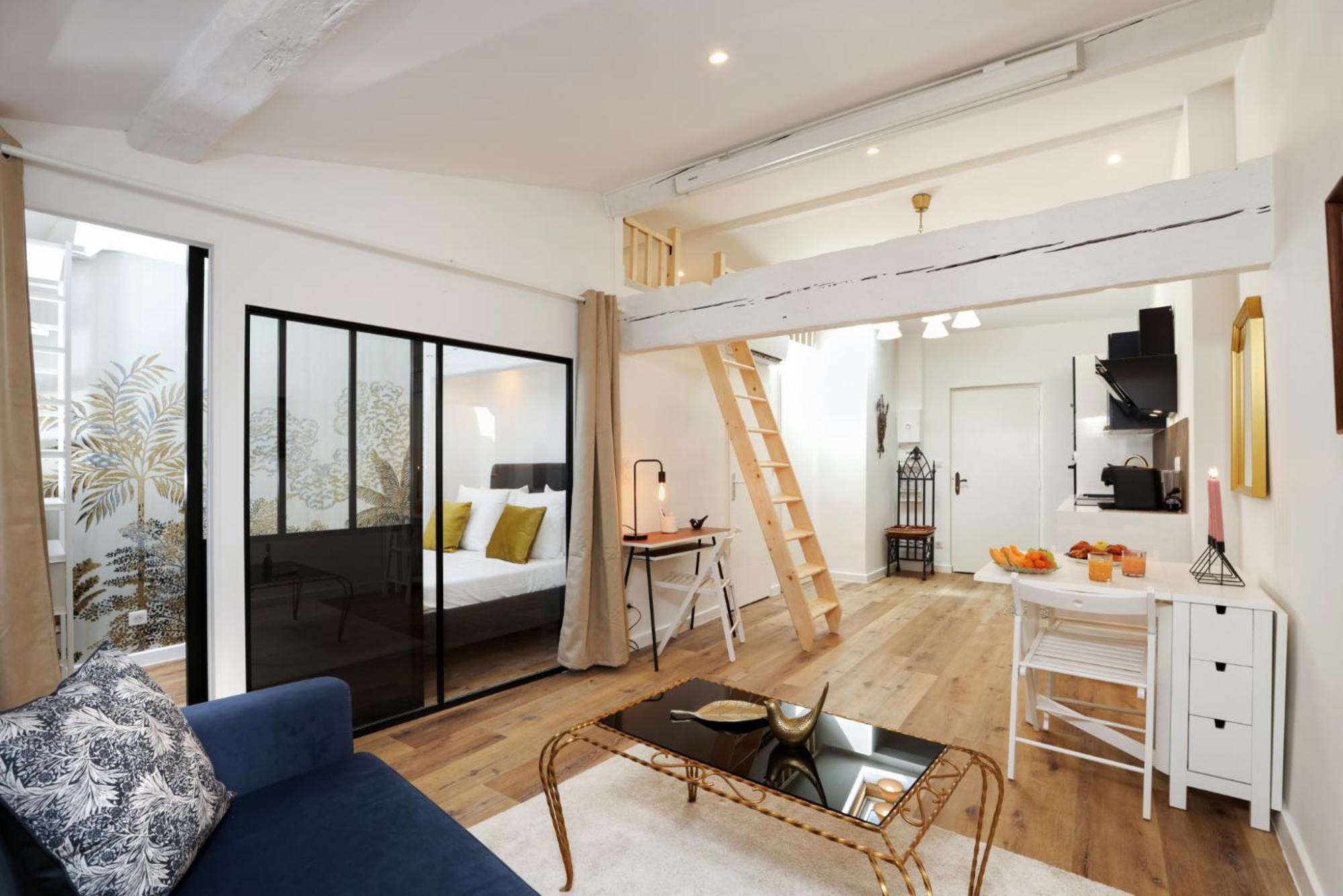 Le Palais D'Alienor - Parking Gratuit Apartment Каркасон Екстериор снимка